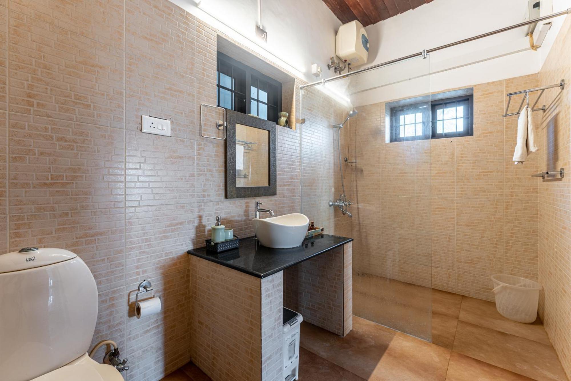 Villa Naina, Marari Beach アーラップーザ県 エクステリア 写真